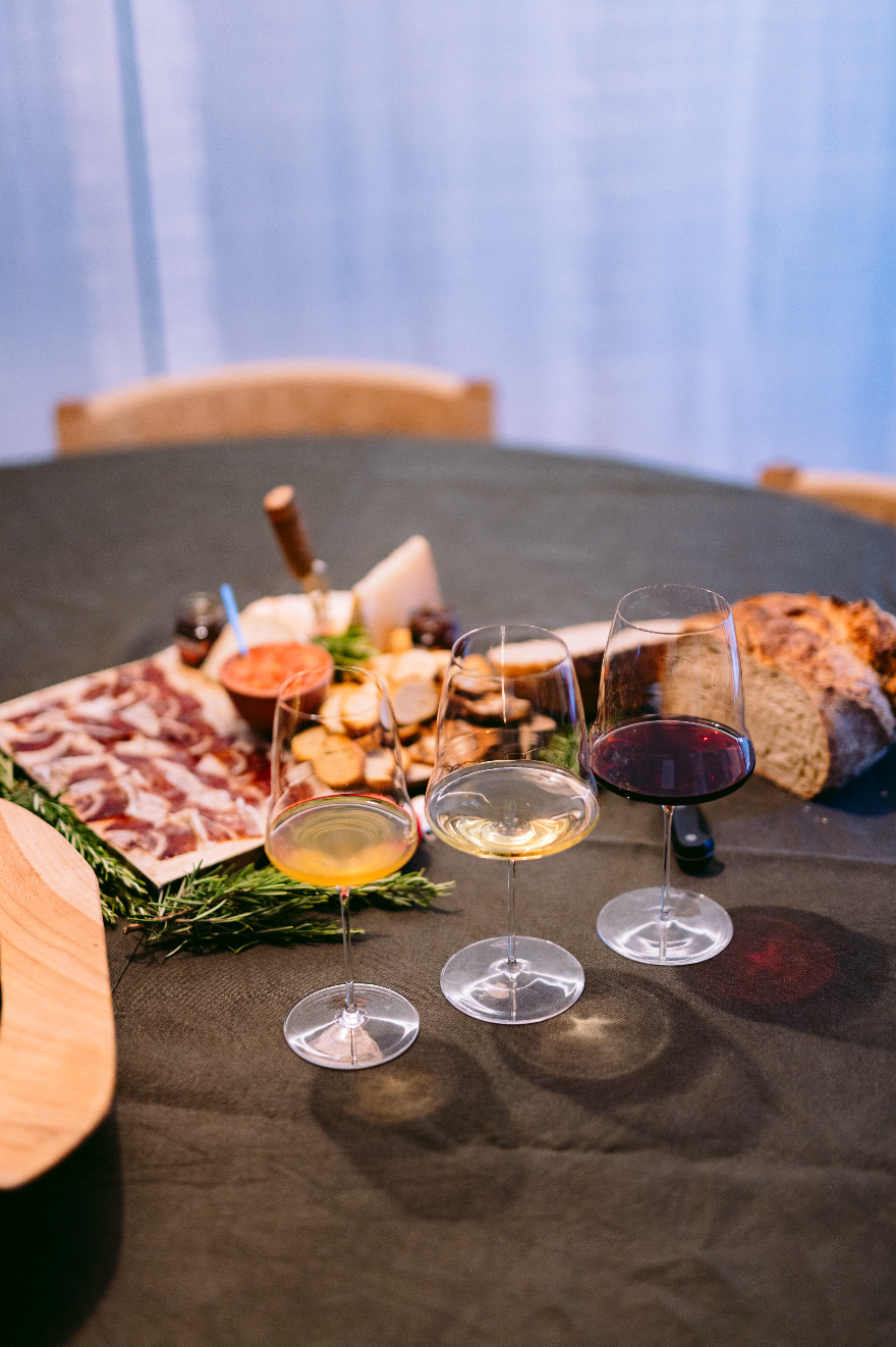 Cata de vinos y cena